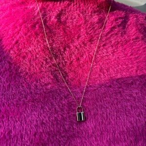 Chic Gold Necklace with Lock Charm